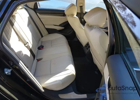 2018 Honda Accord Touring z USA, uszkodzony, nr VIN 1HGCV1F92JA103170